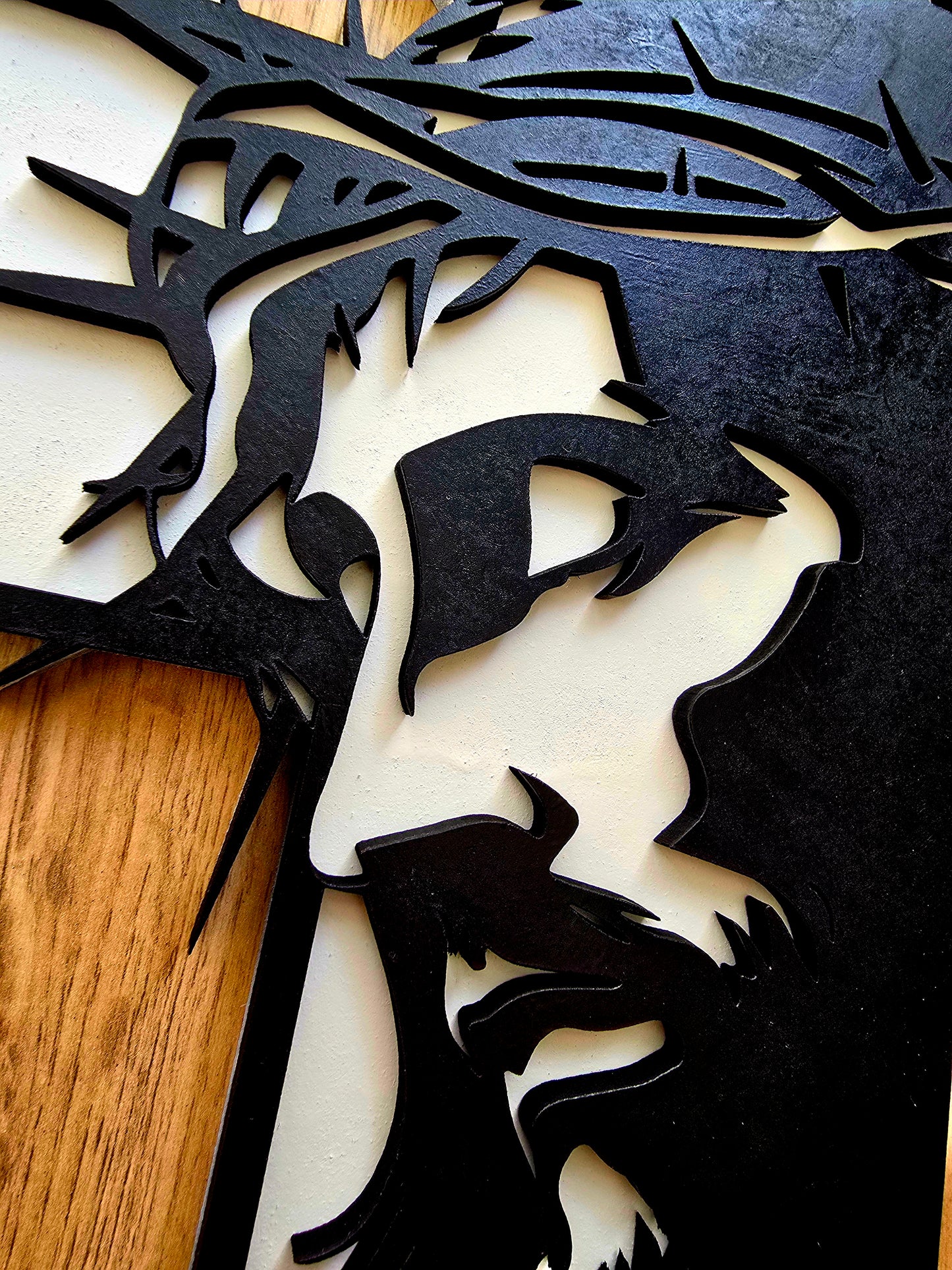Décoration murale « Croix de Jésus » en bois – Design moderne noir et blanc